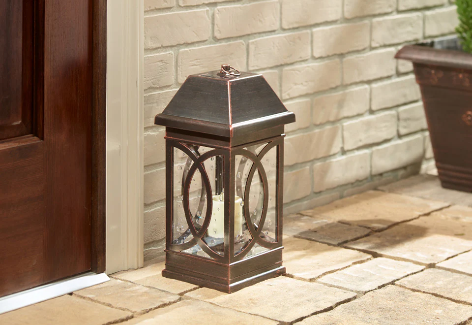 15'' Solar Powered Candle Lantern - Image 4