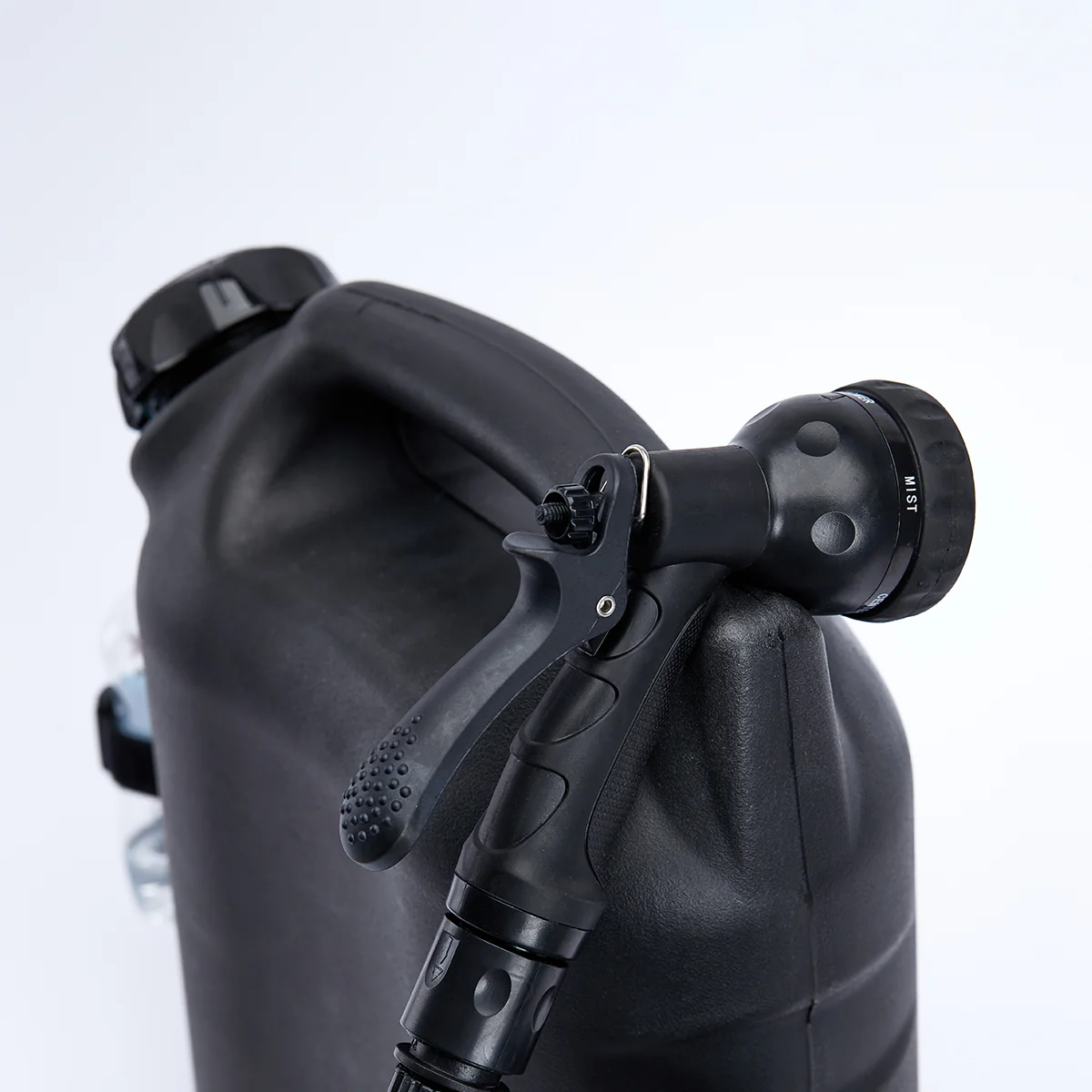 2 Gallon Pressurized Portable Water Tank - Image 11