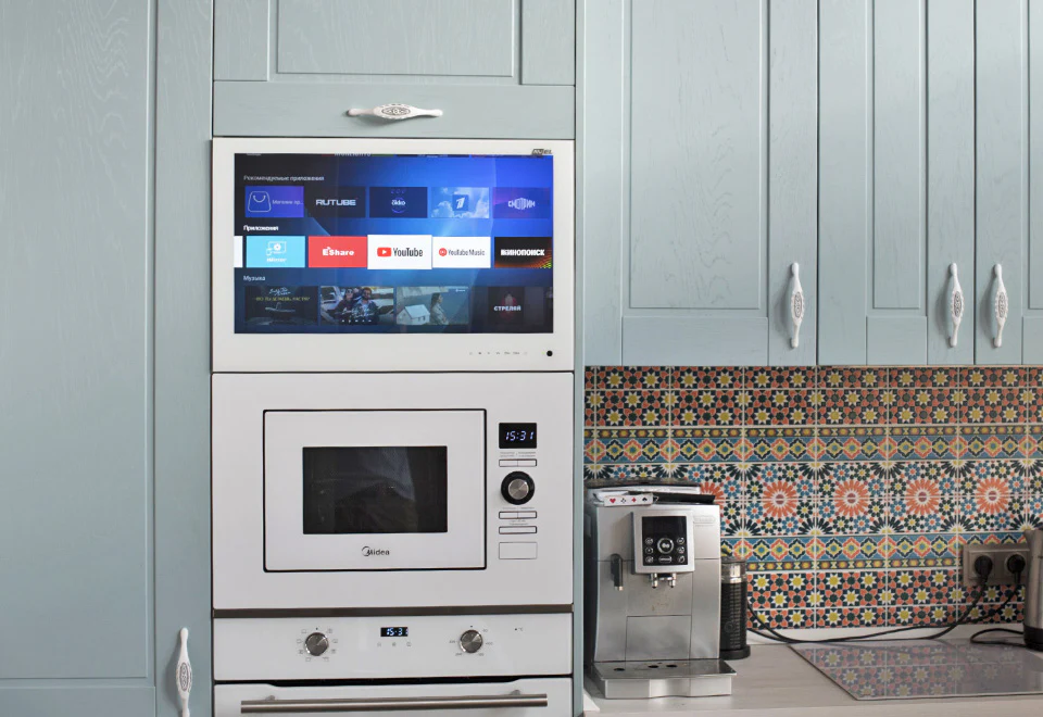 23.8'' HD Kitchen Cabinet Door Display - Image 2