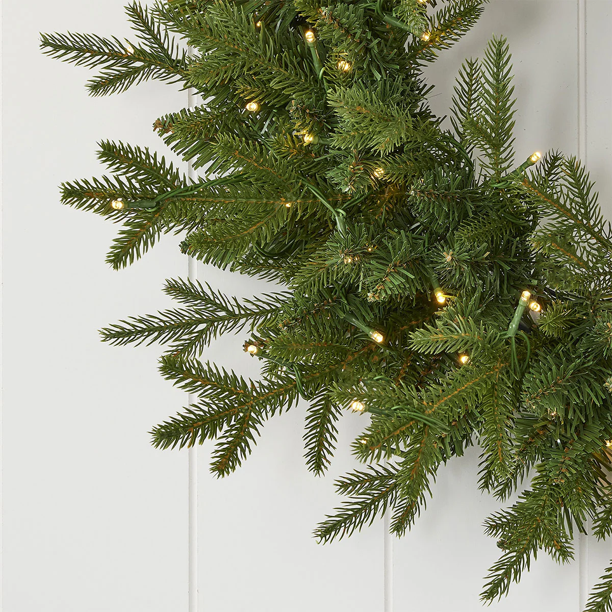 24'' Pine Christmas Wreath - Image 3