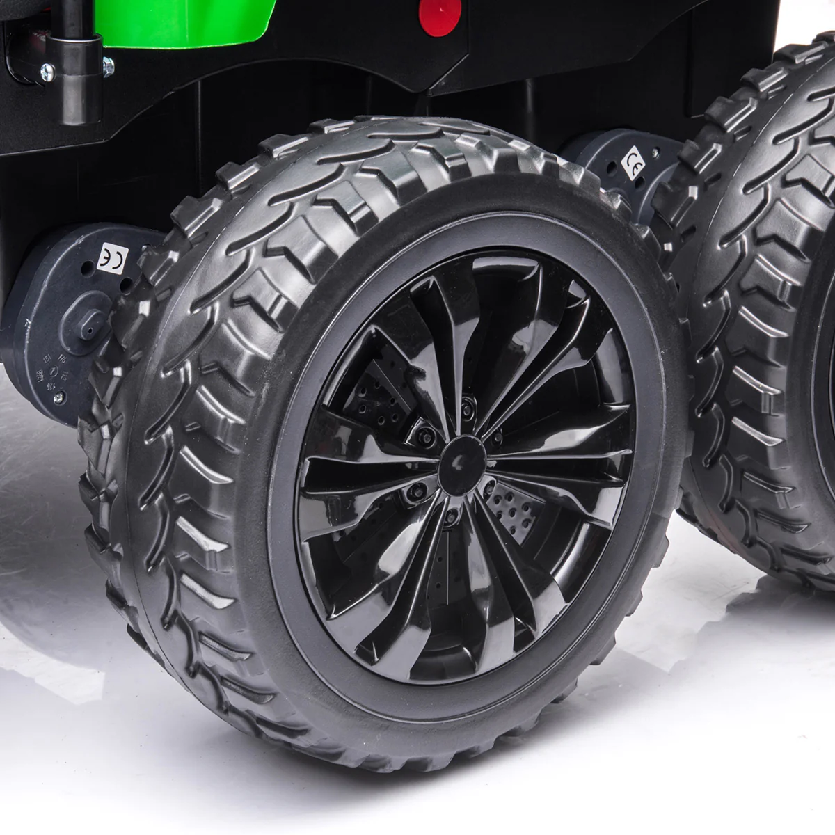 24V 6 Wheeler Tractor Trailer with Dump Cart - Image 9