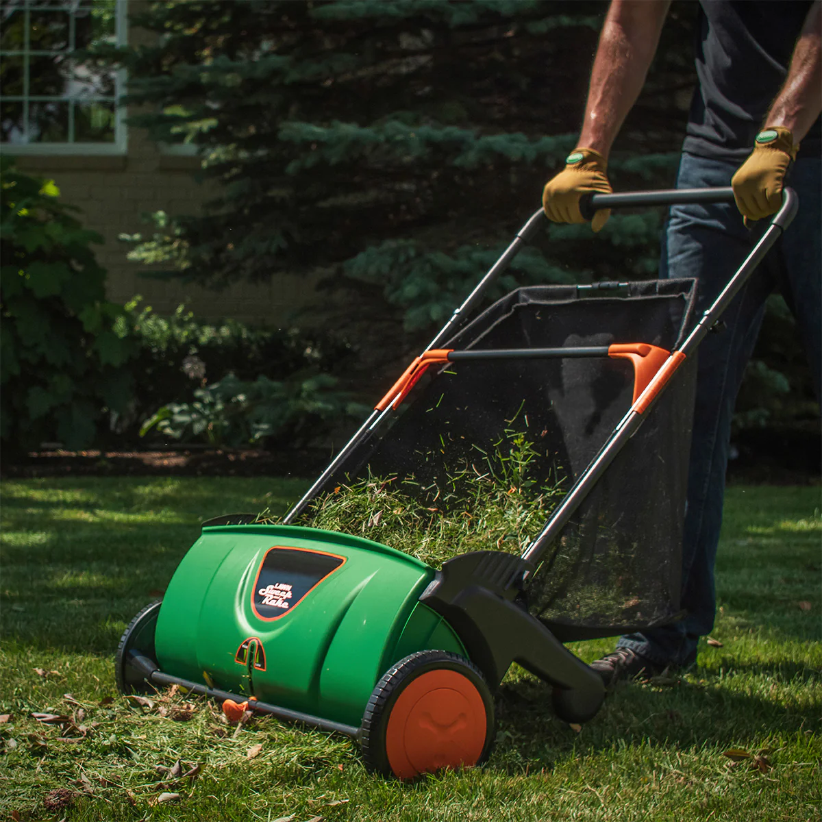 26'' Push Lawn Sweeper - Image 4
