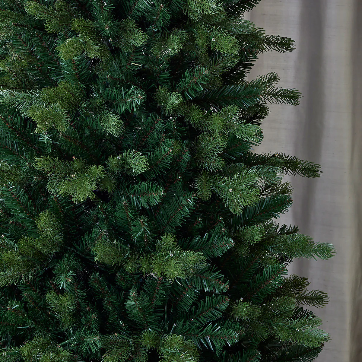 6' Palmetto Pine Christmas Tree - Image 4