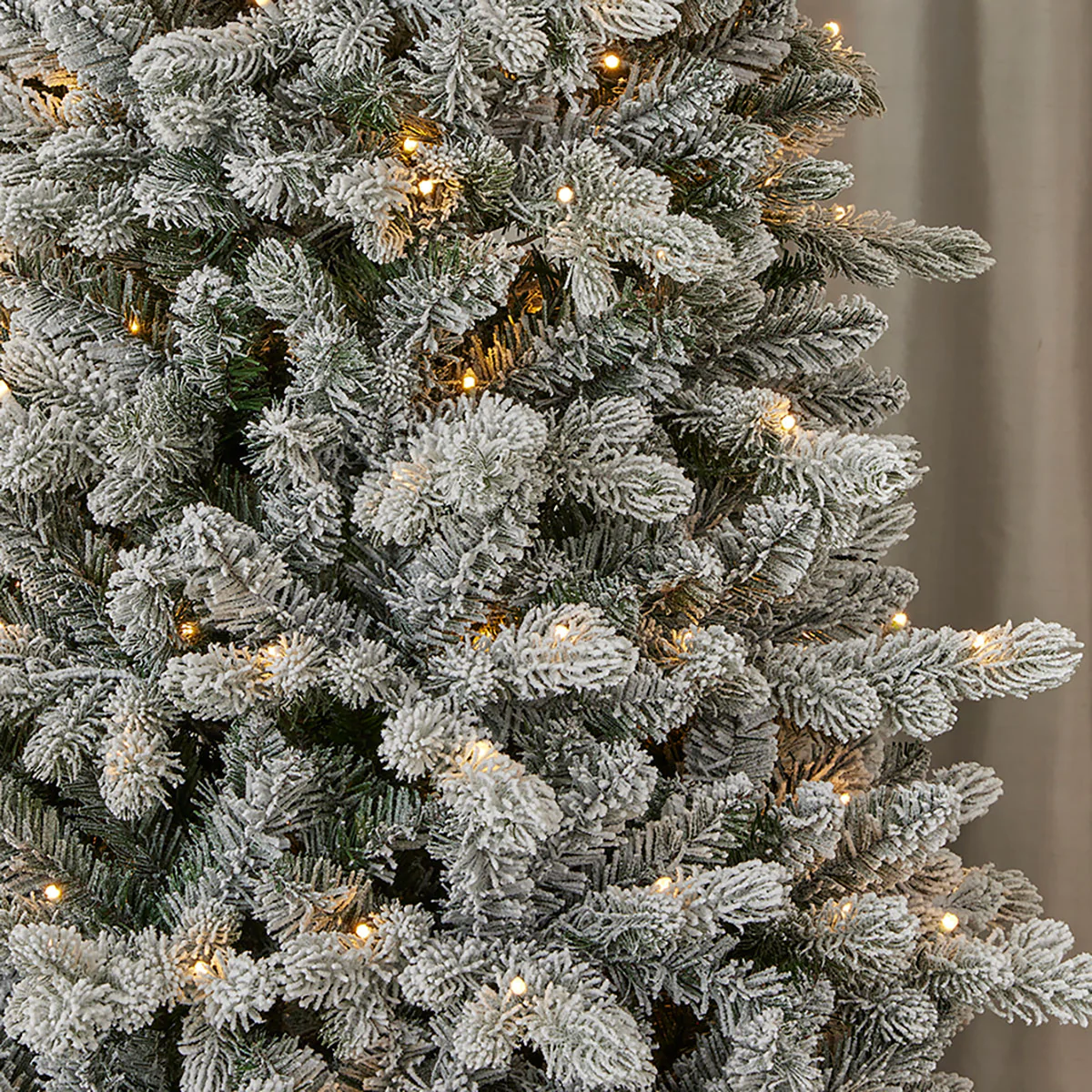 Flocked Palmetto Pine Christmas Tree - Image 3
