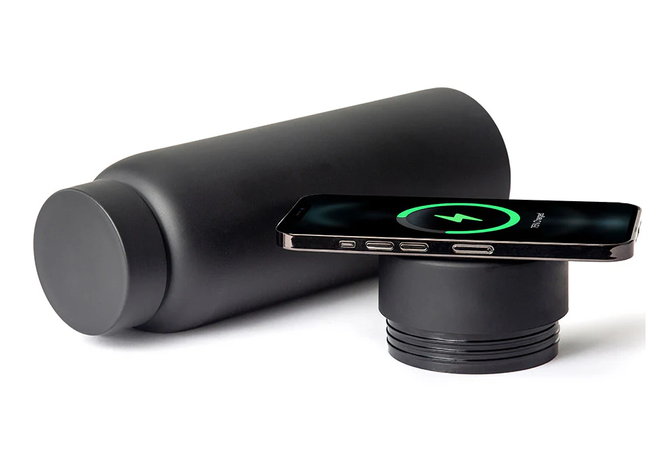 All-in-One Water Bottle and Power Bank - Image 2