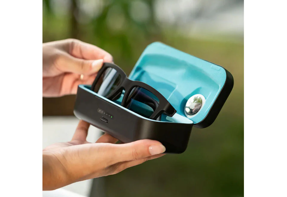 App-Enabled Tint Changing Smart Sunglasses with Audio - Image 9