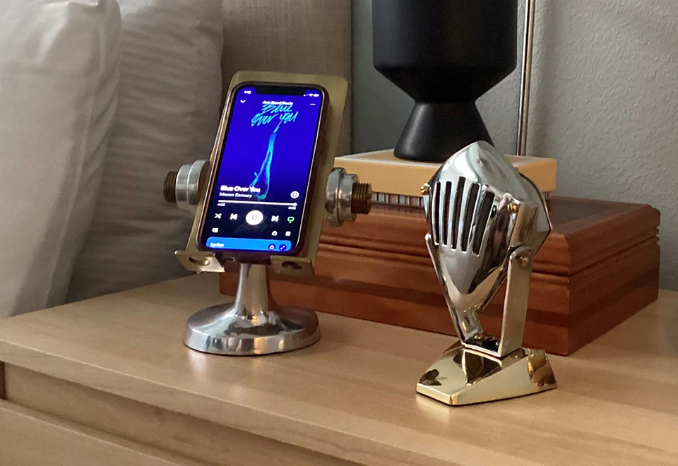 Art Deco Microphone Bluetooth Speaker - Image 3