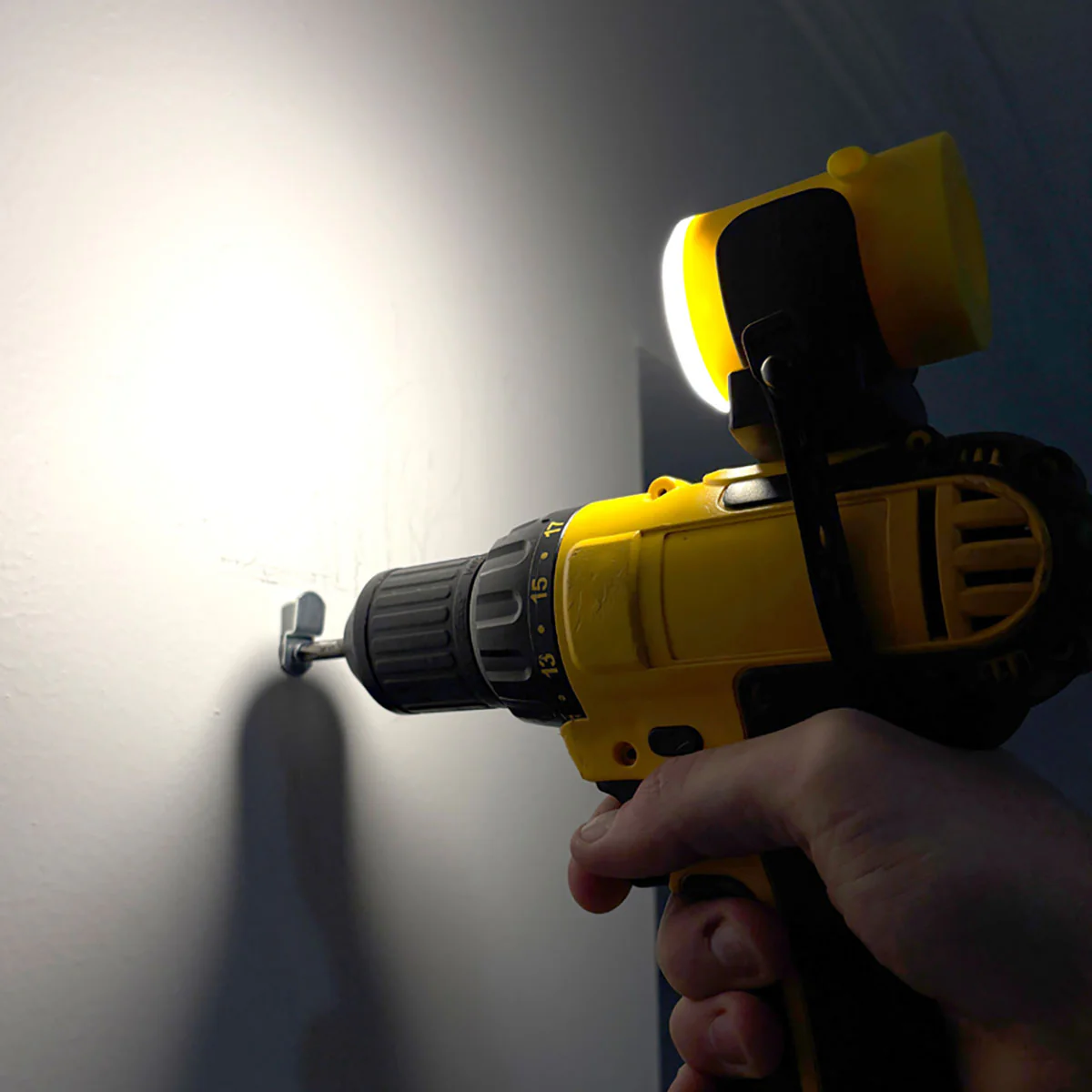 Attachable Dust Blower and Work Light - Image 3