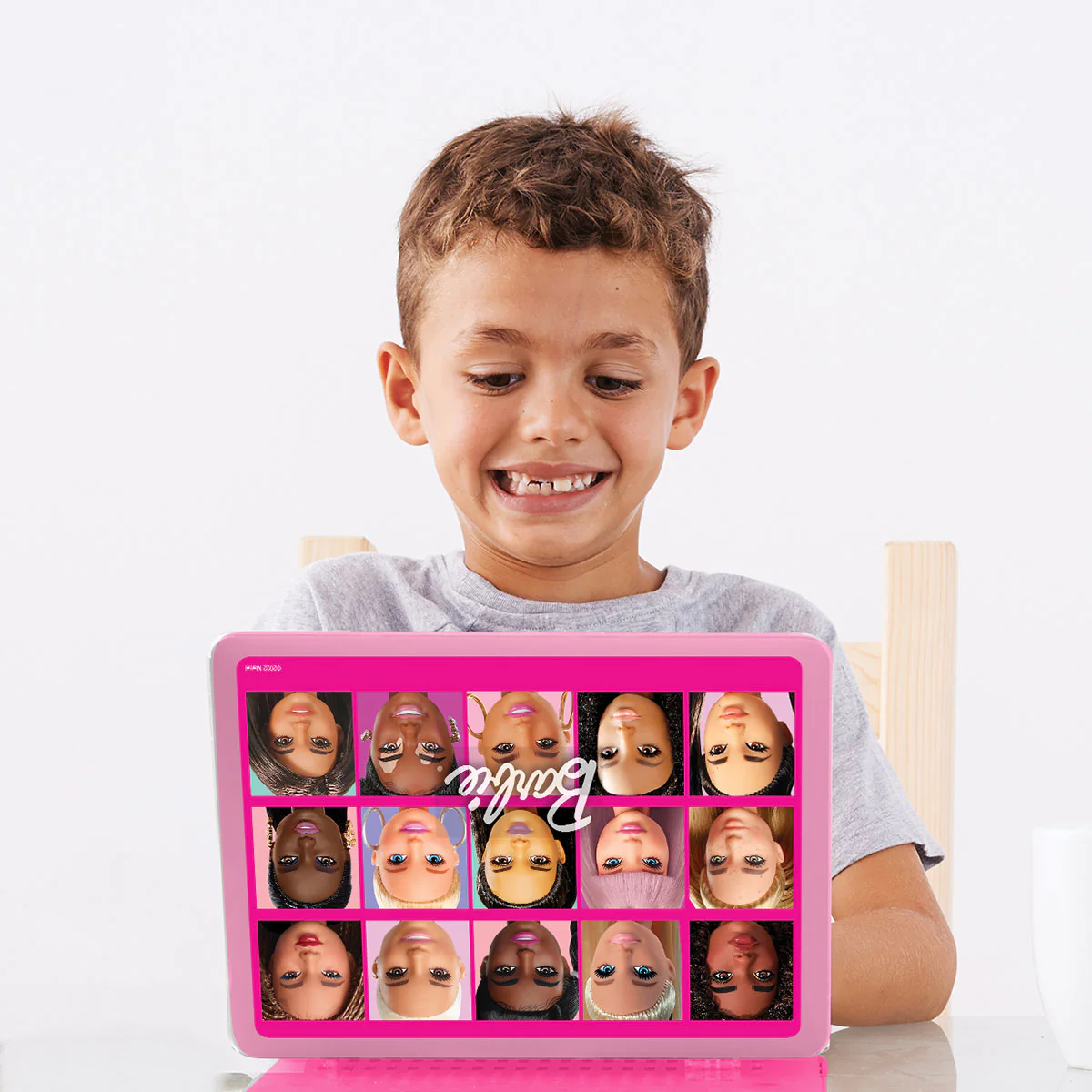Barbie Bilingual Talking Educational Laptop - Image 10
