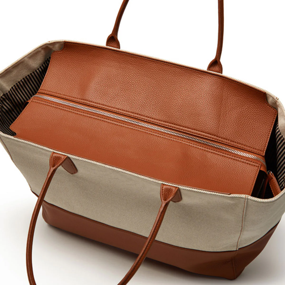 Brouk & Co The Capri Tote Bag with Pouch - Image 6