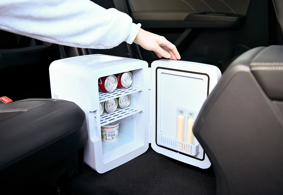 Cold/Warm Portable Mini Fridge - Image 4