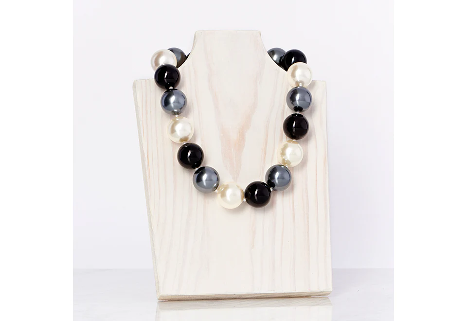 Cooling Pearl Necklace - Image 15