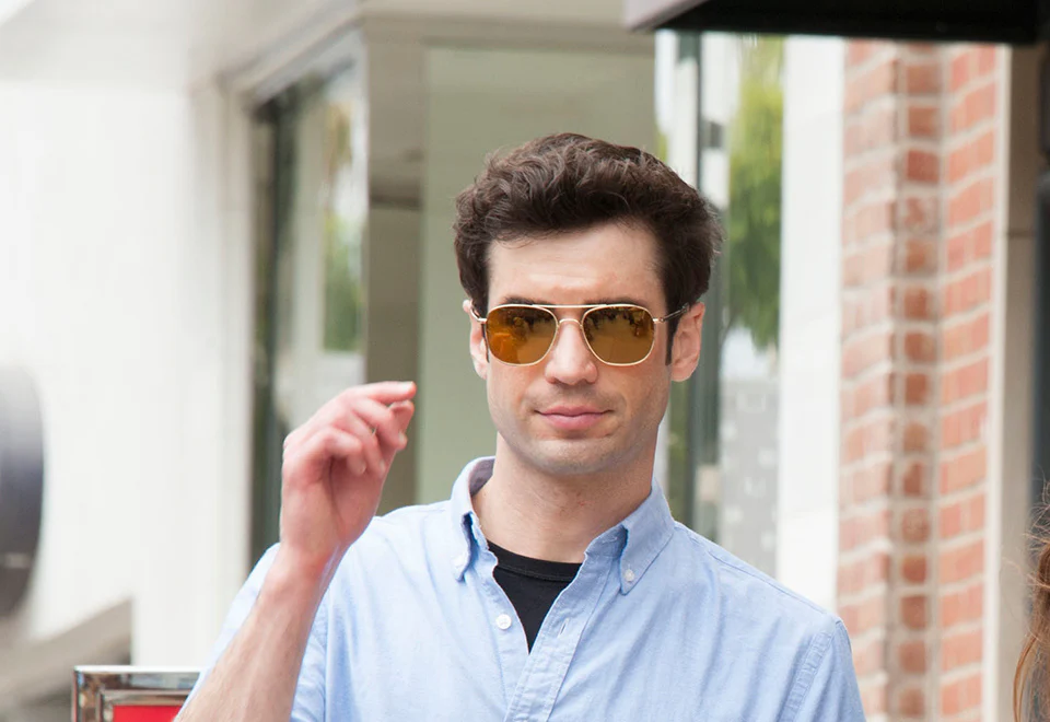 Eagle Eyes Aviator Sunglasses - Image 4