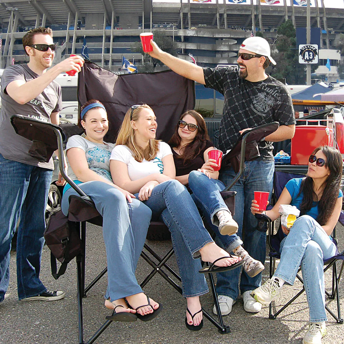 Giant Folding Chair - Image 9