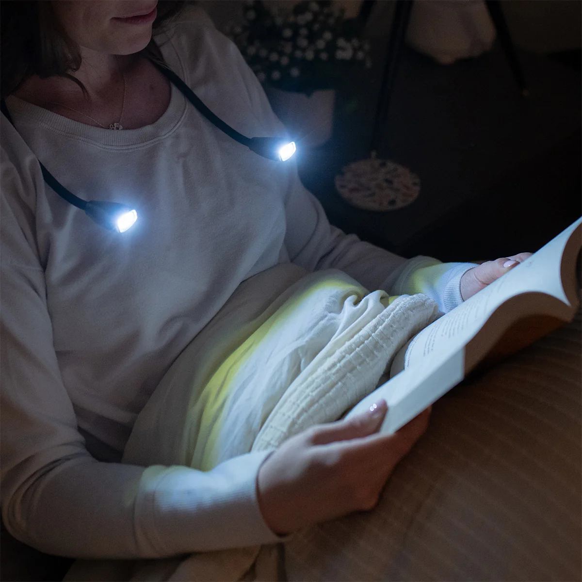 Hands-Free Neck Light - Image 10