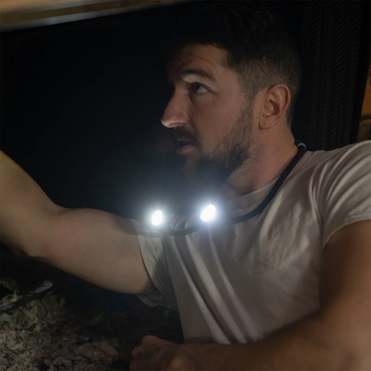 Hands-Free Neck Light - Image 4