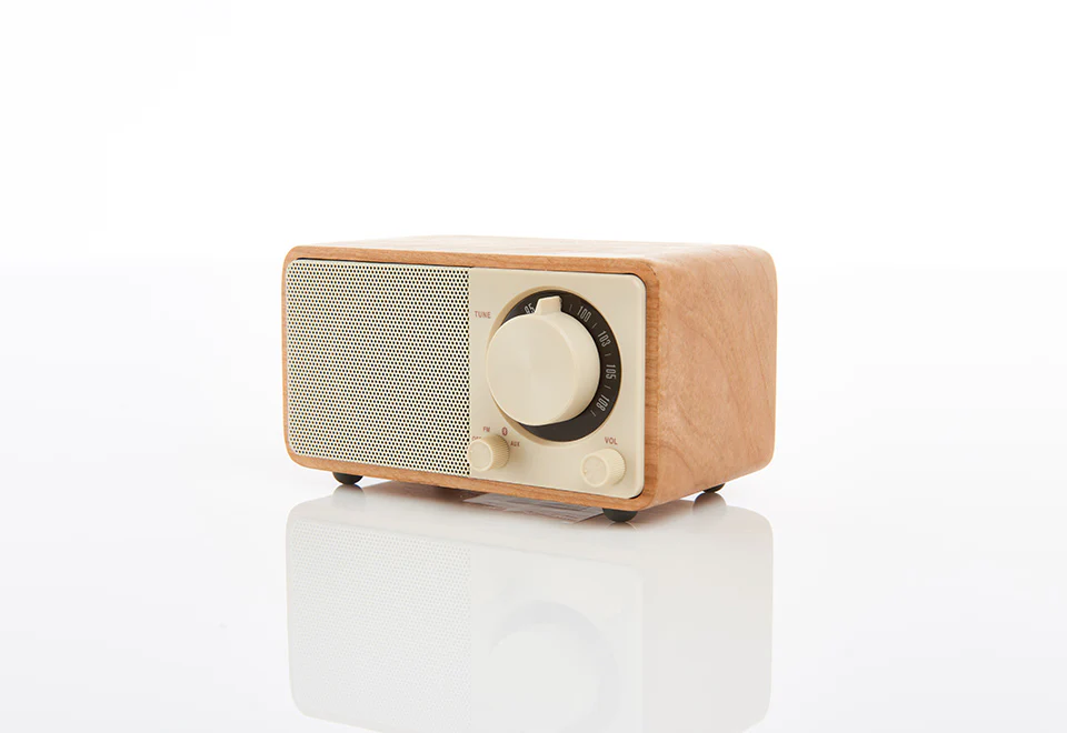 Iconic Tabletop Radio and Bluetooth Speaker - Image 13