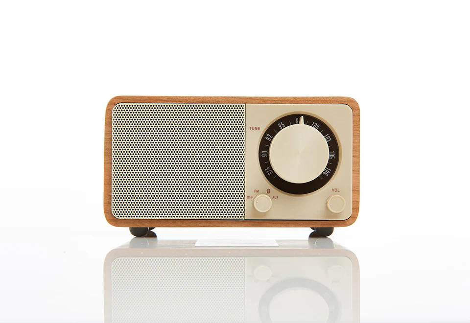 Iconic Tabletop Radio and Bluetooth Speaker - Image 7