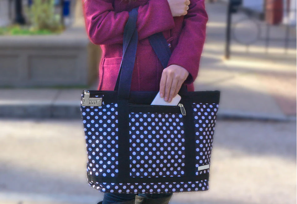 Locking Tote Bag - Image 2