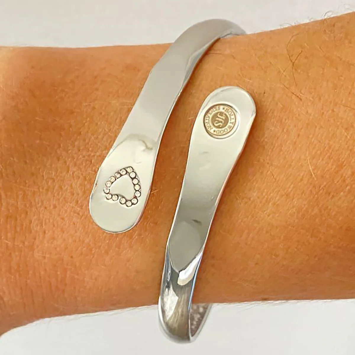 Love You Mom from Daughter Engraved Bracelet