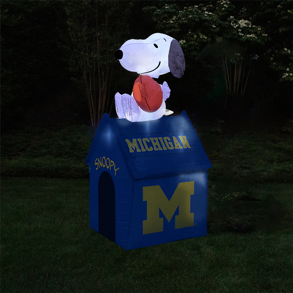 NCAA Inflatable Snoopy™ Doghouse - Image 14