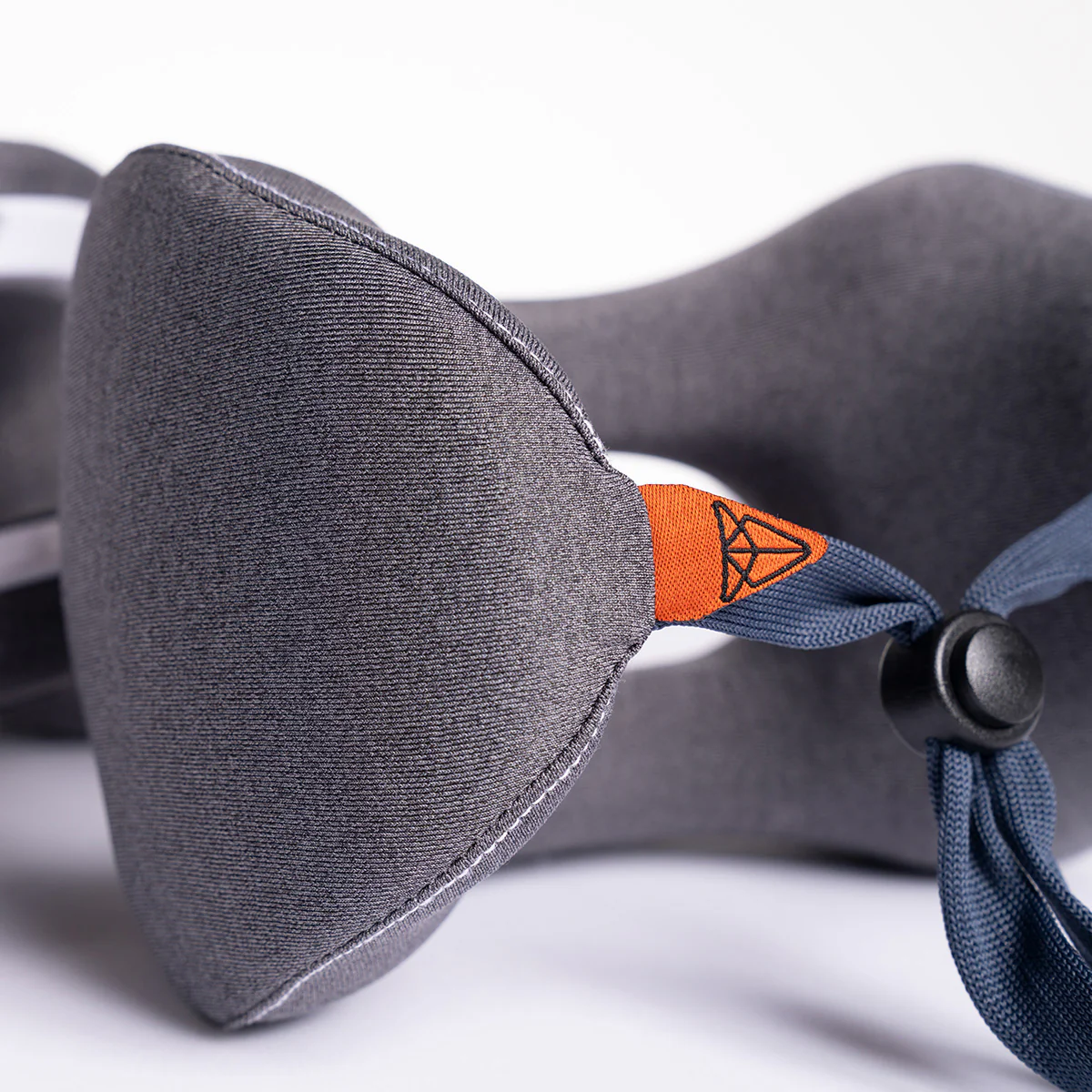 Neck Aligning Comfort Travel Pillow - Image 8