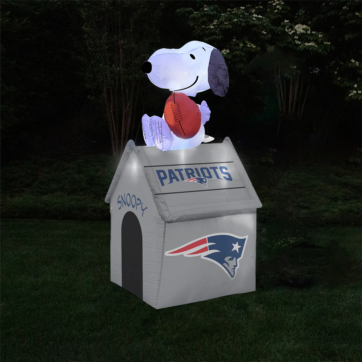 NFL Inflatable Snoopy™ Doghouse - Image 89