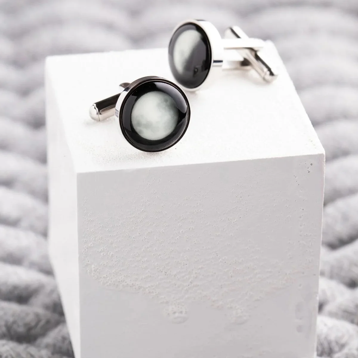Personalized Choose Your Moon Phase Moonrise Cufflinks - Image 4