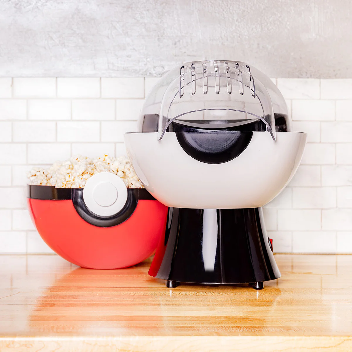 Pokémon Poké Ball Popcorn Maker - Image 4