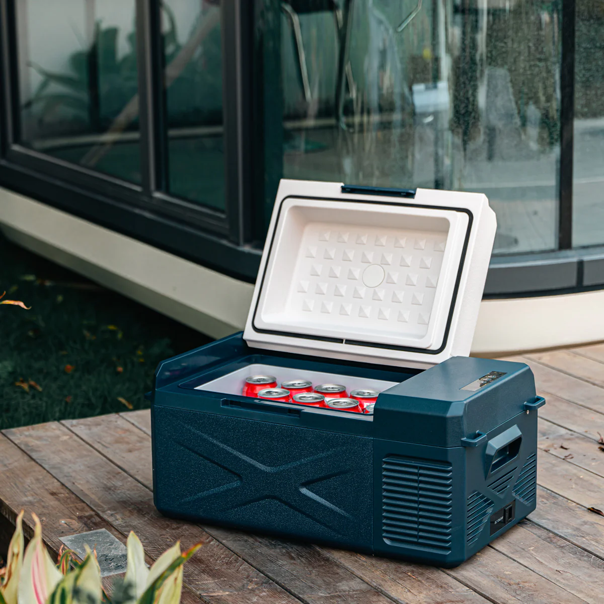 Portable Iceless Electric Cooler - Image 14