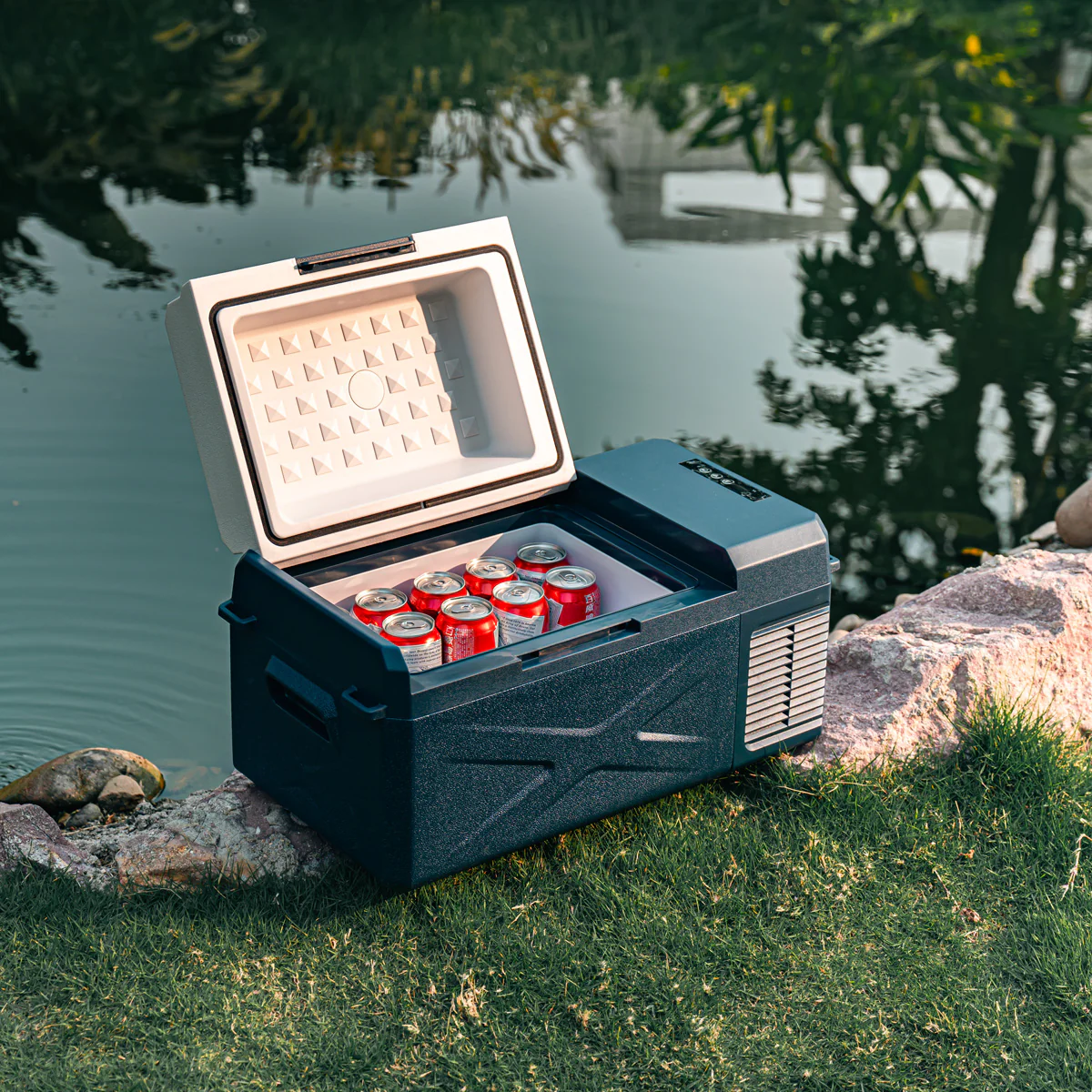 Portable Iceless Electric Cooler - Image 17