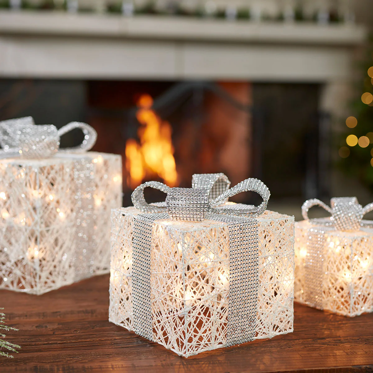 Pre-Lit Christmas Gift Box Decoration (Set of 3) - Image 4