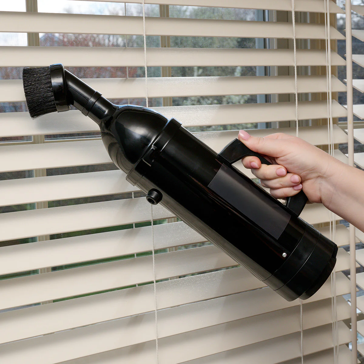 Professional Cordless Utility Vacuum - Image 4