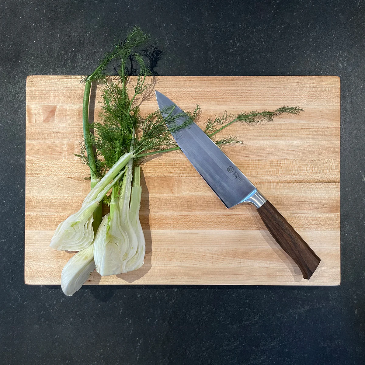 Professional Edge-Grain Maple Cutting and Carving Board - Image 3