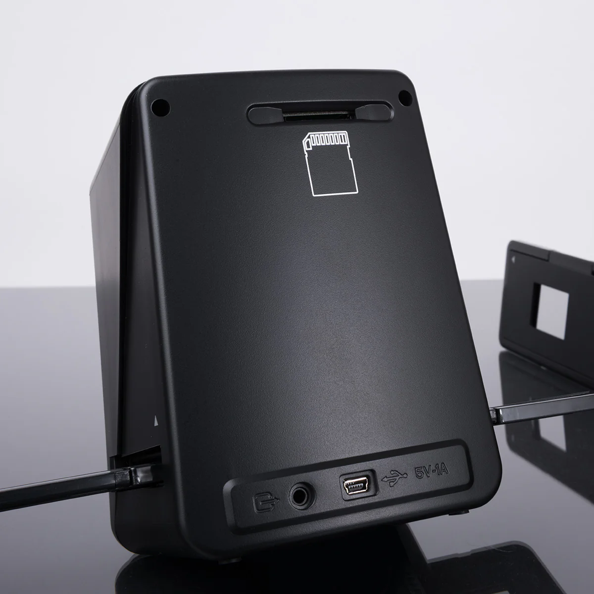 Slide and Negative Media Converter by Sharper Image - Image 4