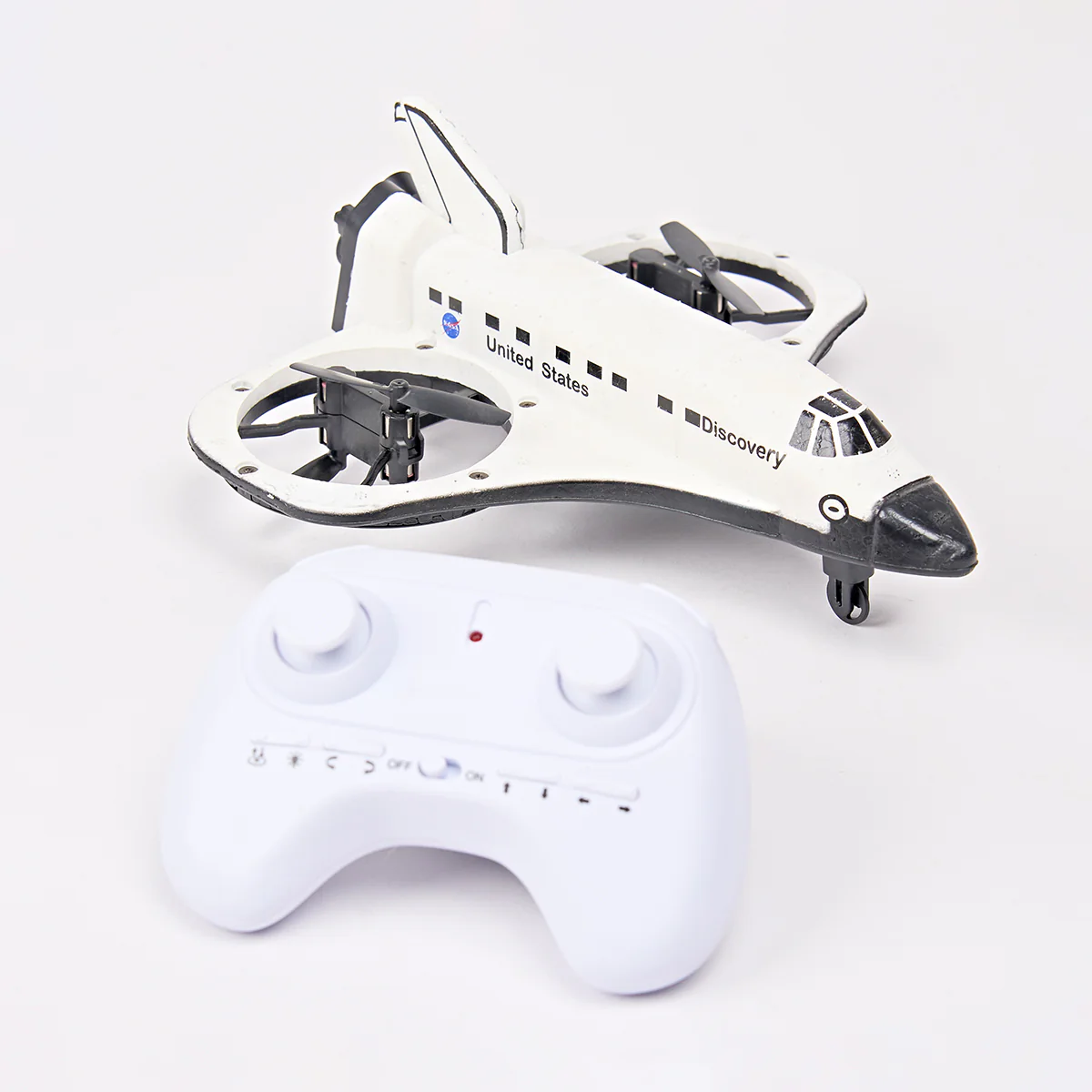 Smithsonian RC Space Shuttle Discovery Drone - Image 3