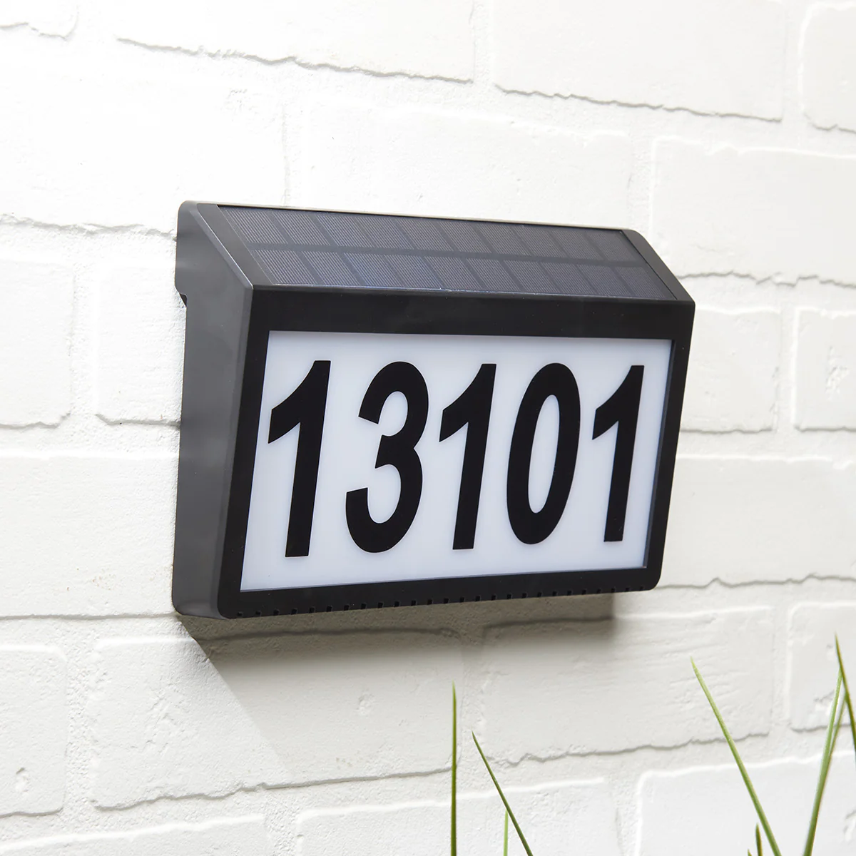 Solar Powered Address Sign - Image 4
