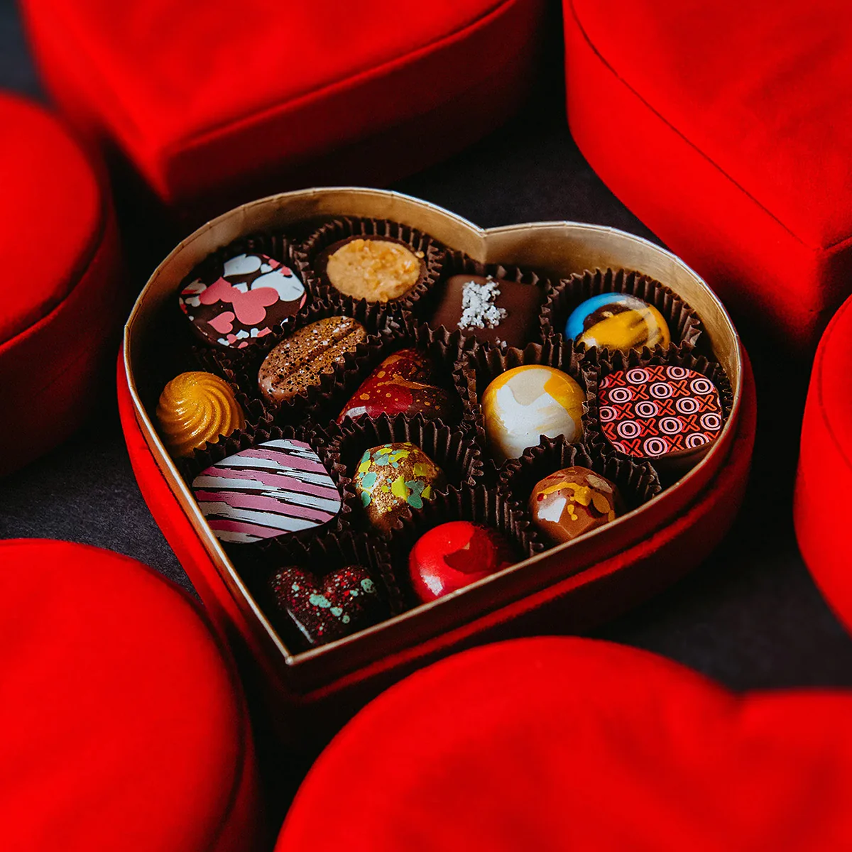 The Chocolate Season 14 Piece Velvet Heart Box - Image 3