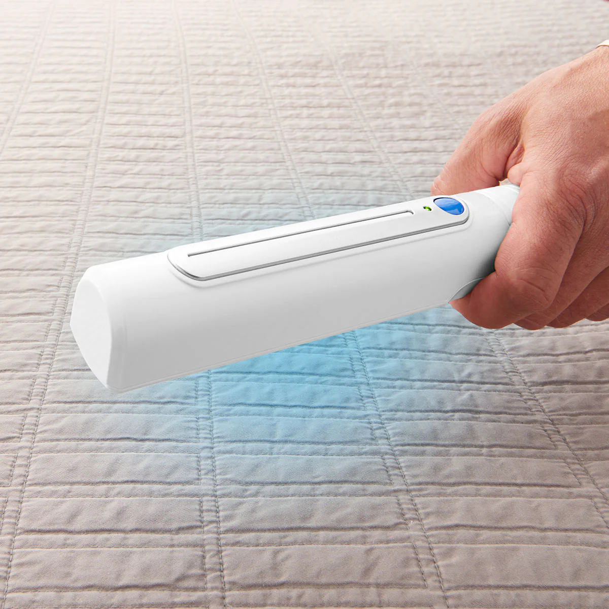 Travel UV Sanitizing Wand by Sharper Image - Image 3
