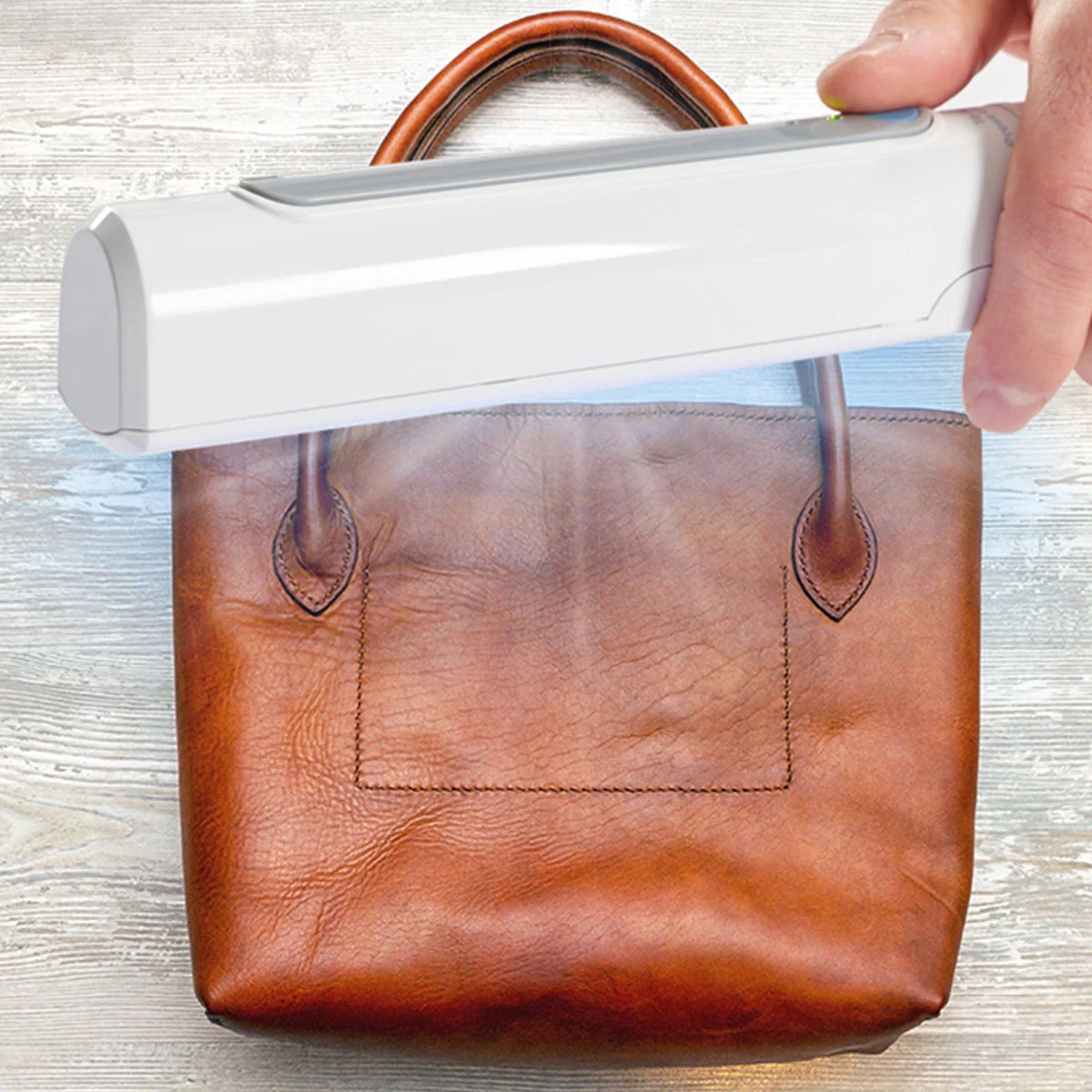 Travel UV Sanitizing Wand by Sharper Image - Image 9