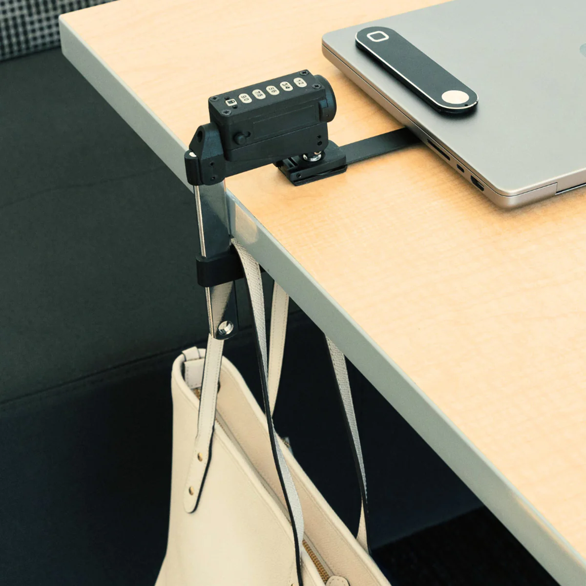 Universal Anti-Theft Laptop Lock - Image 7