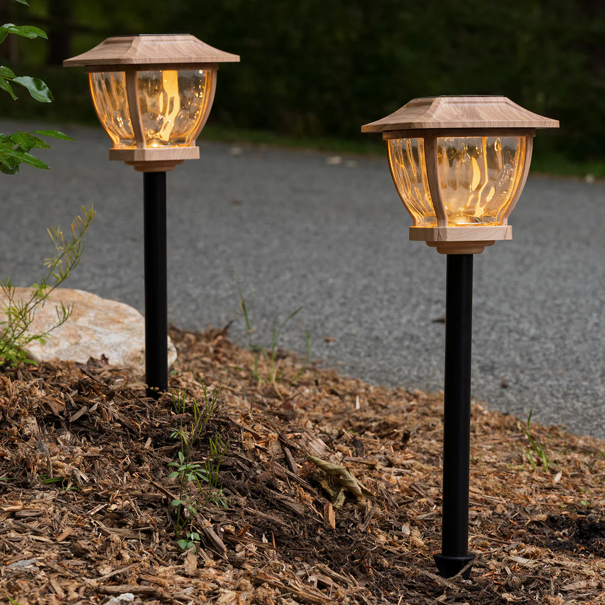 Wave Style Solar Powered Pathway Lights (Set of 2) - Image 3