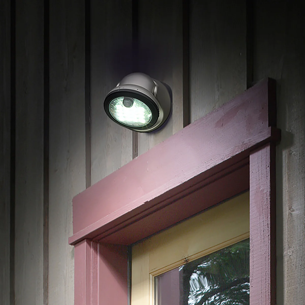 World's Brightest Motion-Activated Cordless Light - Image 6